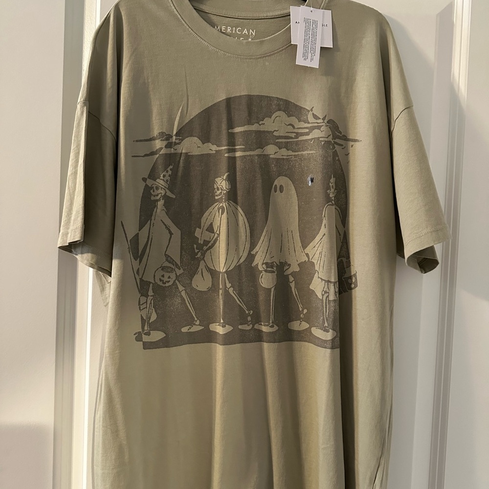 American Eagle Outfitters Graphic Tee - Light Olive